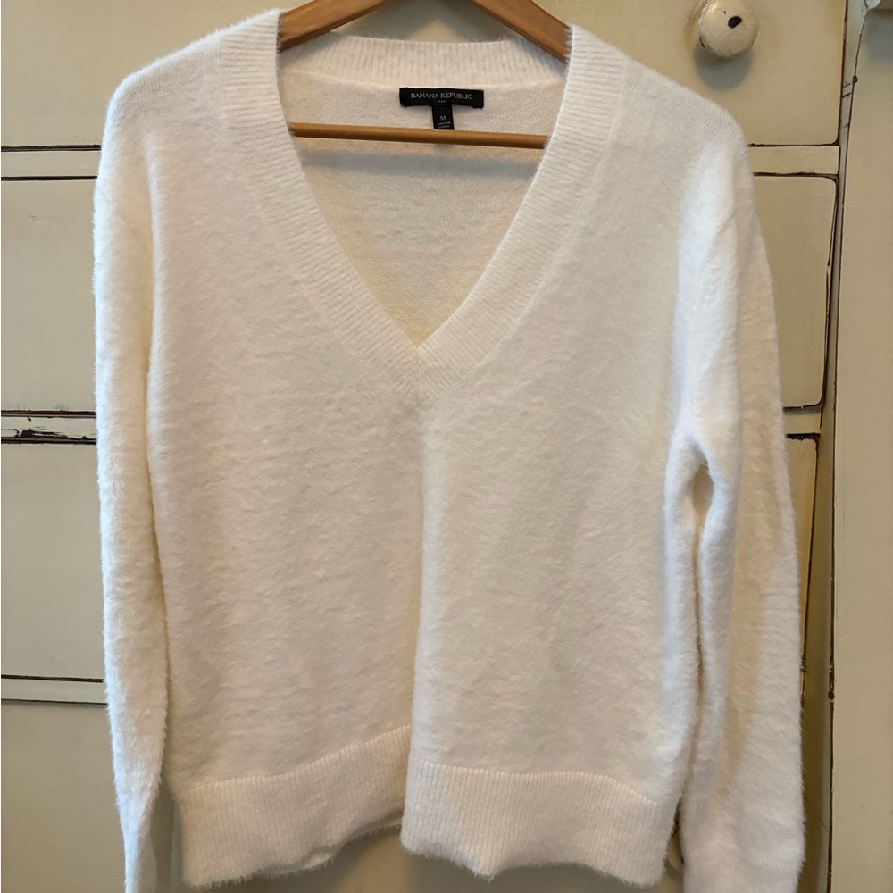 Banana Republic Factory V-Neck Eyelash Sweater - Med off-white